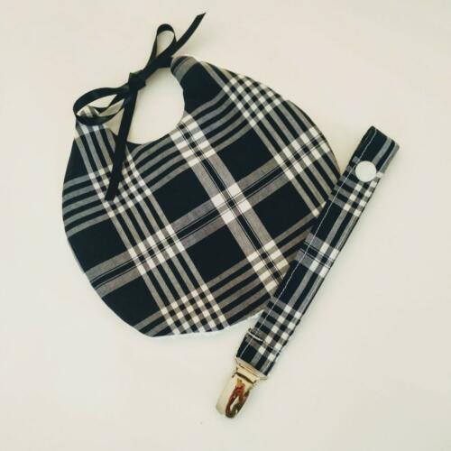 CONJUNTO BABERO Y PORTA CHUPETE